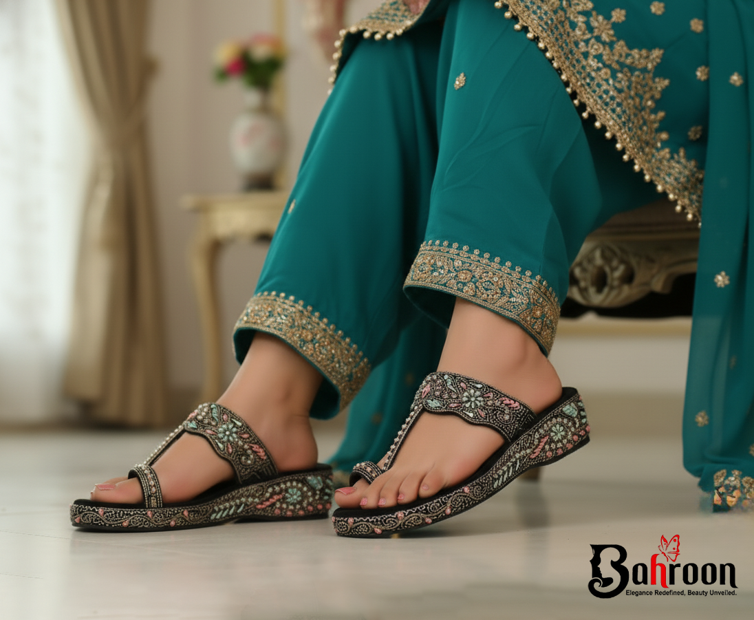 Premium Handcrafted Heel (𝐍𝐨𝐨𝐫𝐣𝐚𝐡𝐚𝐧)