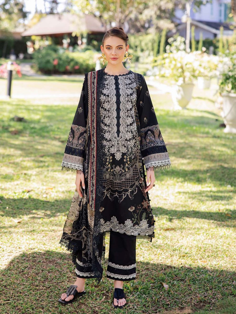 Premium Pakistani 3 Piece (𝐉𝐚𝐝𝐞)