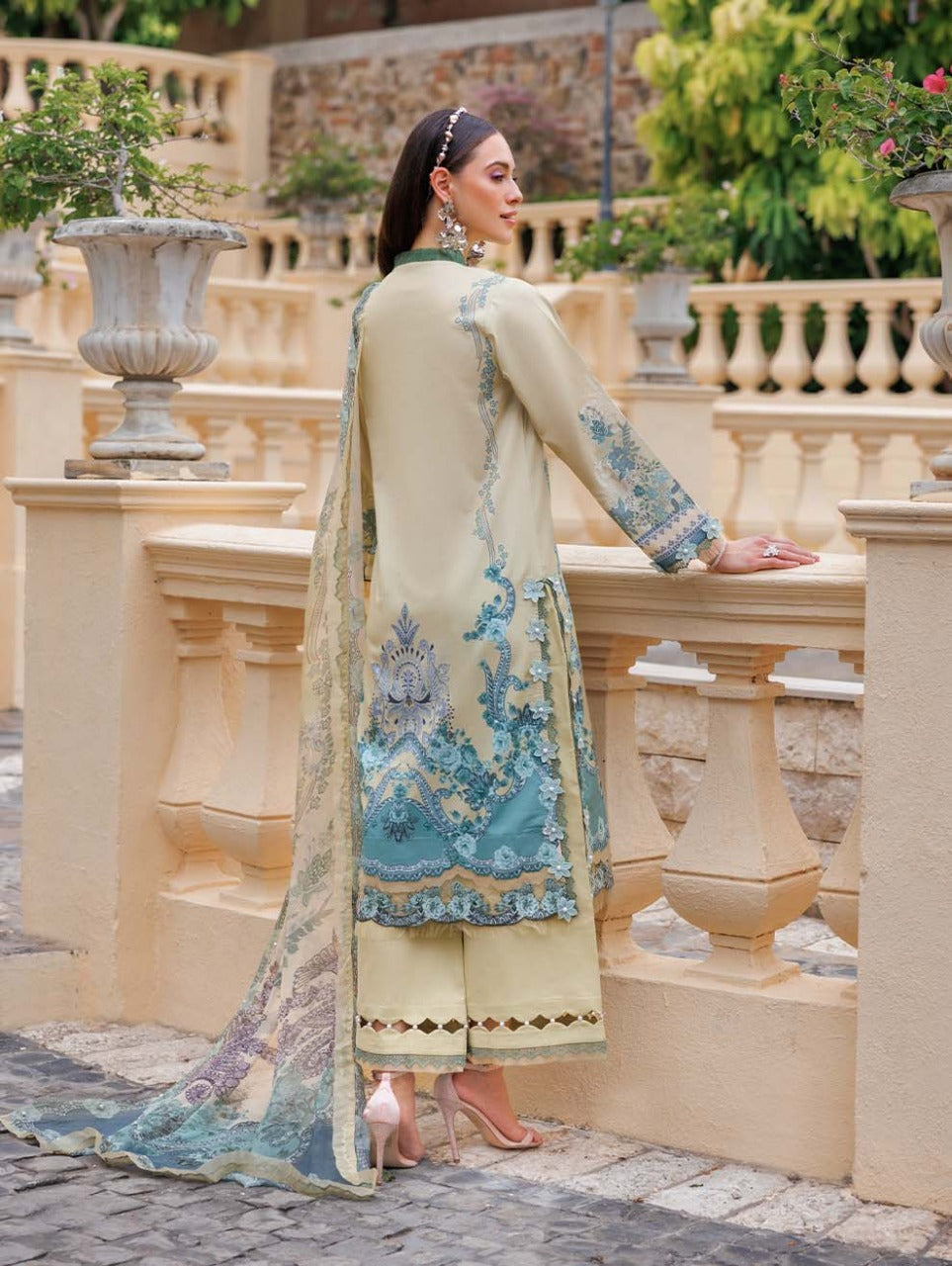 Premium Pakistani 3 Piece (𝐉𝐚𝐝𝐞)