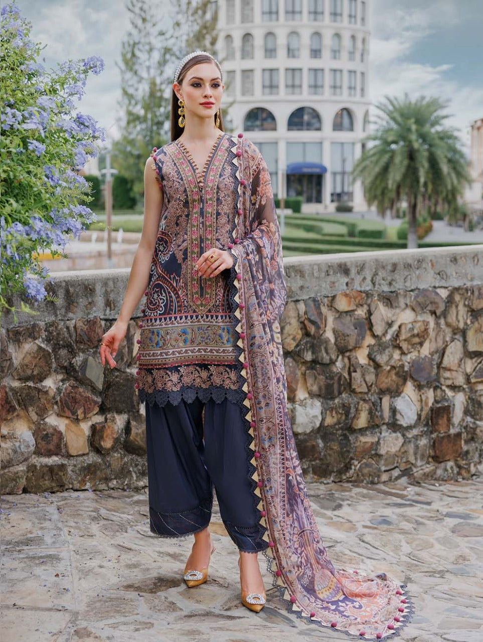 Premium Pakistani 3 Piece (𝐉𝐚𝐝𝐞)