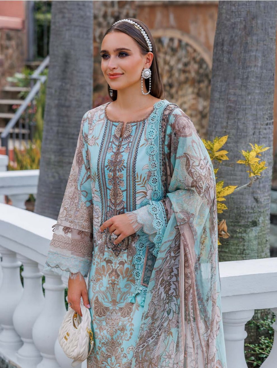 Premium Pakistani 3 Piece (𝐉𝐚𝐝𝐞)