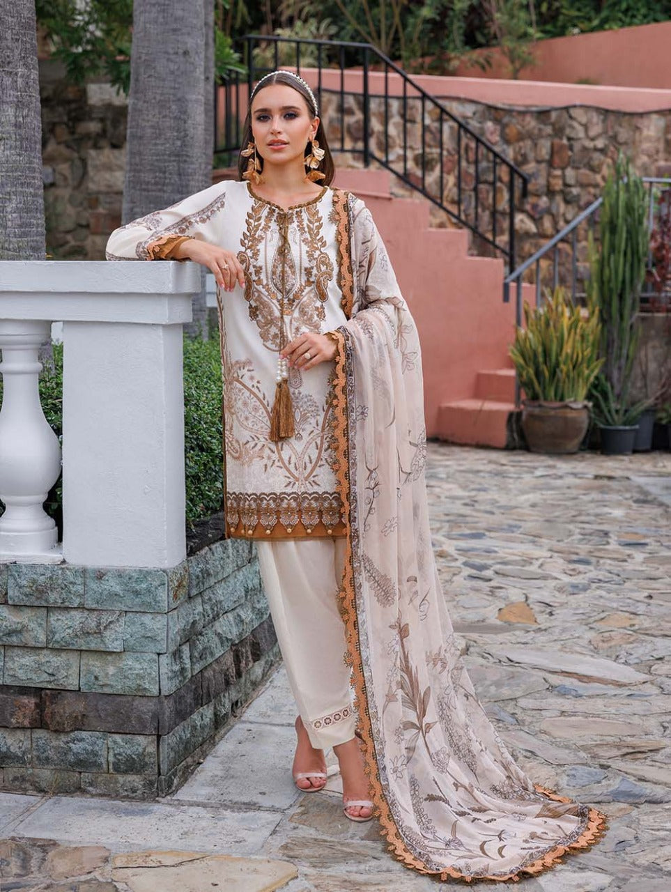 Premium Pakistani 3 Piece (𝐉𝐚𝐝𝐞)