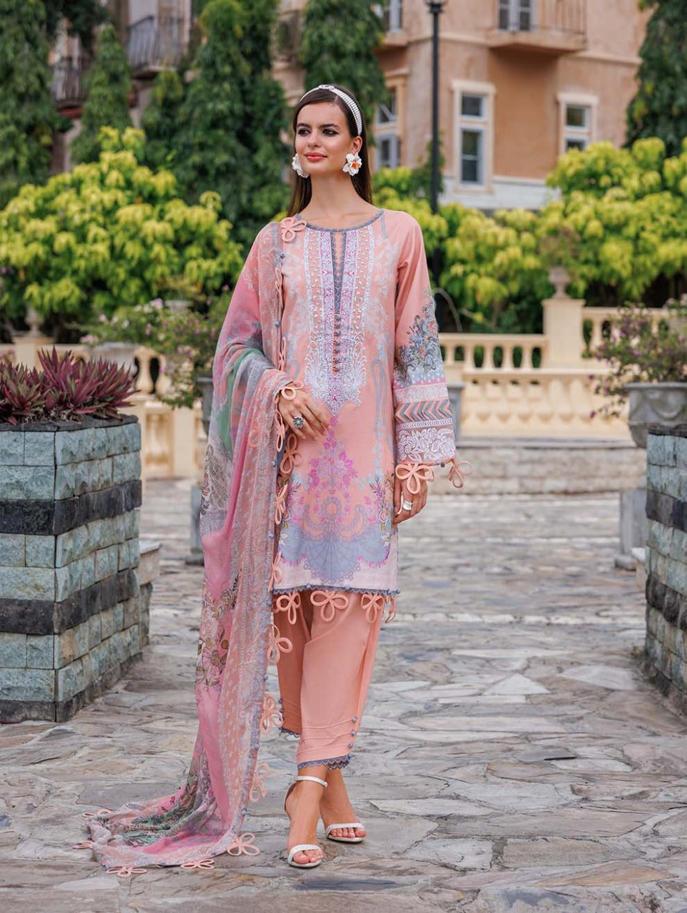 Premium Pakistani 3 Piece (𝐉𝐚𝐝𝐞)