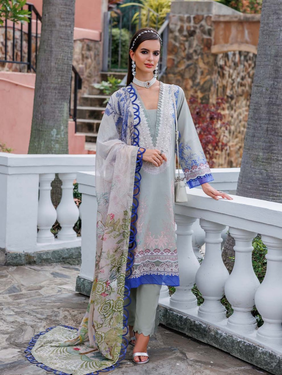 Premium Pakistani 3 piece (𝐉𝐚𝐝𝐞)